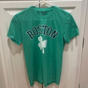 Boston Celtics shorts sleeve Tshirt small